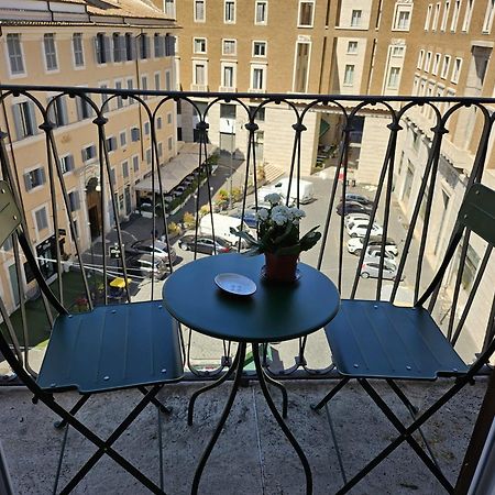 Boutique Suites Della Croce Roma Exterior foto