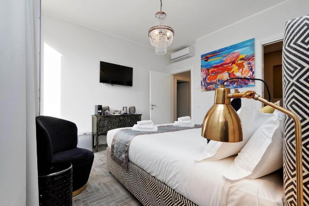 Boutique Suites Della Croce Roma Exterior foto