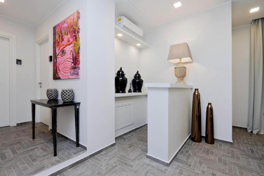 Boutique Suites Della Croce Roma Exterior foto